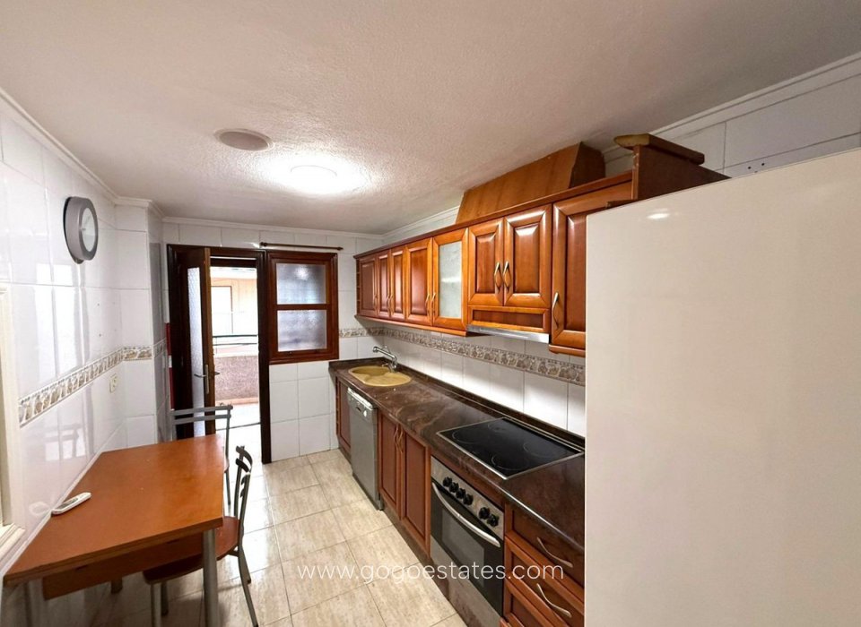 Revente - Appartement - Appartement au rez-de-chaussée - Torrevieja - Torrevieja Centro