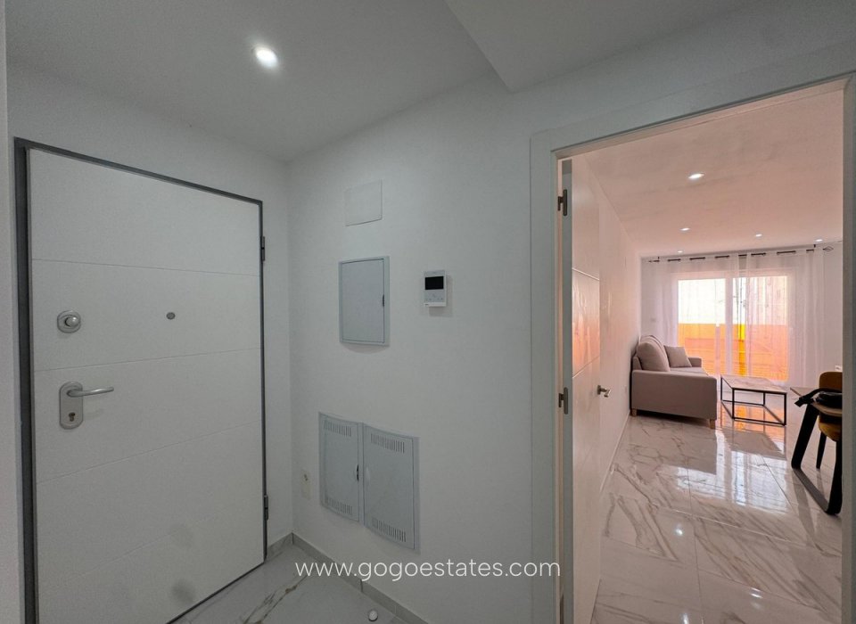 Revente - Appartement - Appartement au rez-de-chaussée - Torrevieja - Torrevieja Centro