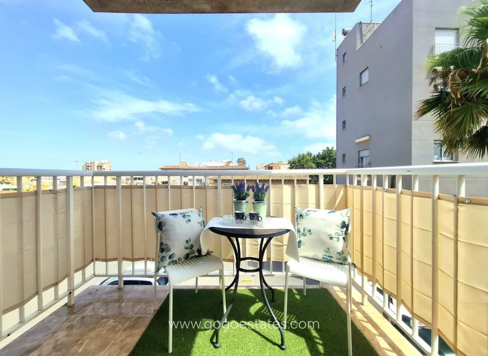 Revente - Appartement - Appartement au rez-de-chaussée - Torrevieja - Torrevieja Centro
