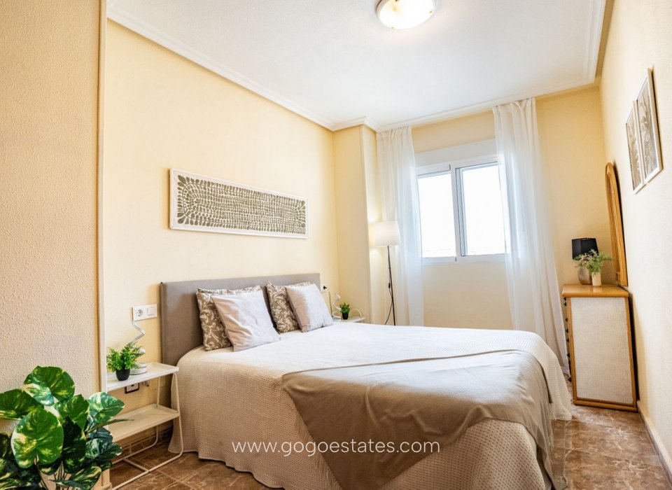 Revente - Appartement - Appartement au rez-de-chaussée - Torrevieja - Torrevieja Centro