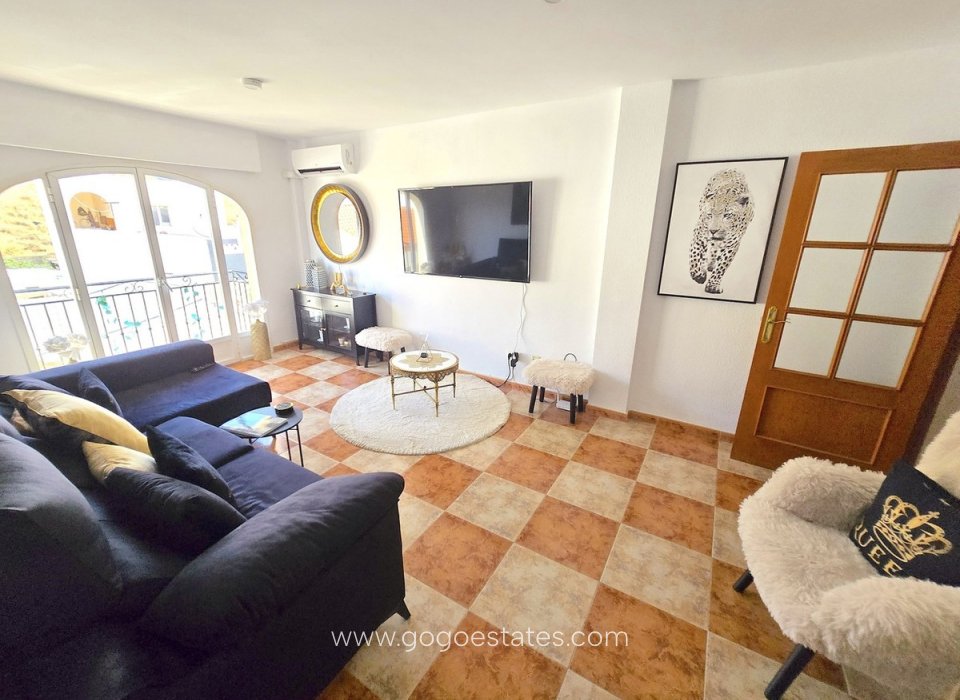 Revente - Appartement - Appartement au rez-de-chaussée - Turre