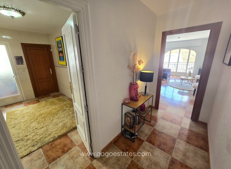 Revente - Appartement - Appartement au rez-de-chaussée - Turre