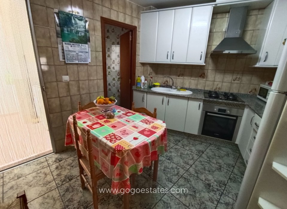 Revente - Appartement au rez-de-chaussée - Aguilas - Centre