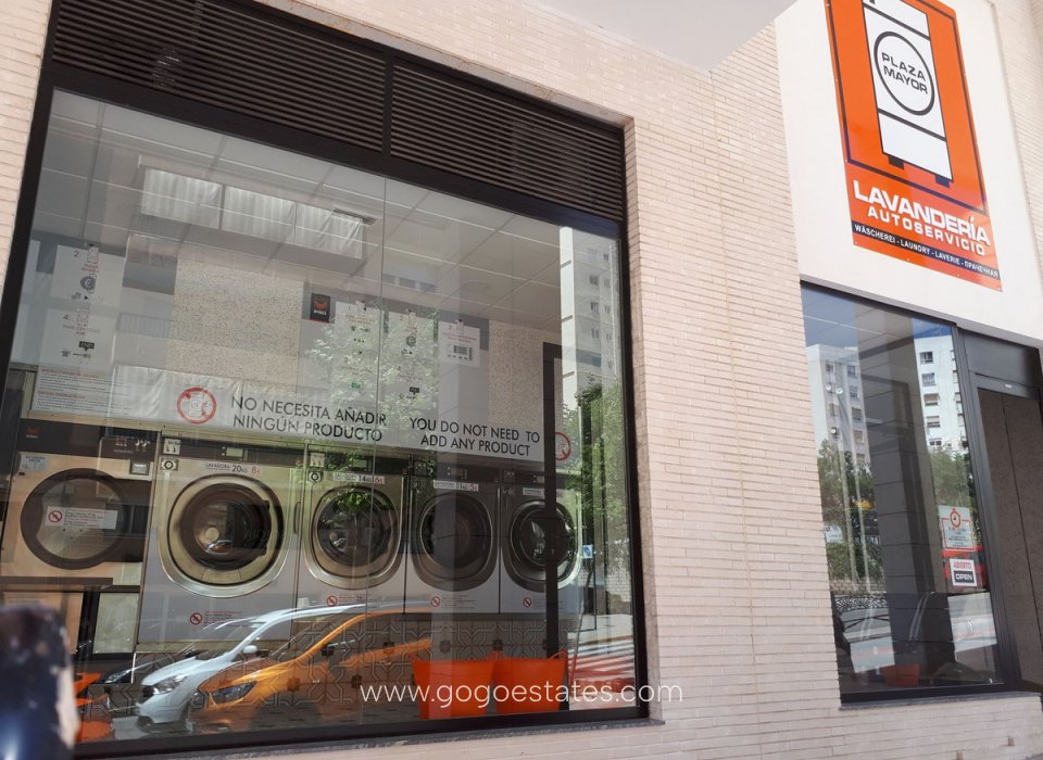 Revente - Commercial - Buanderie - Calpe - Calpe Centro