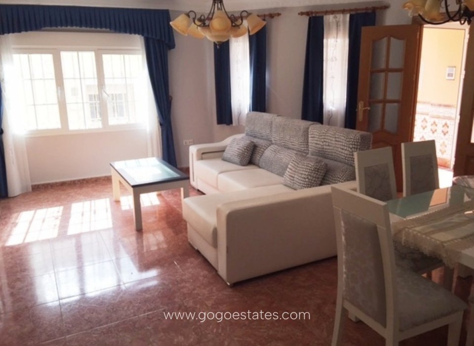 Revente - Maison - Maison mitoyenne - Turón