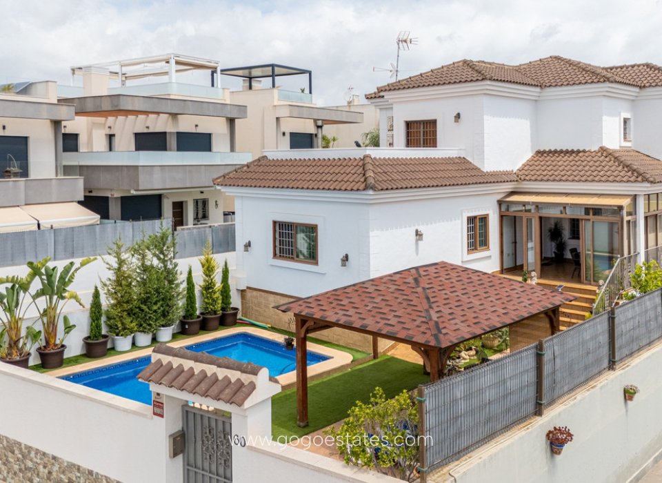 Revente - Maison - Villa Individuelle - Los Montesinos - Los Montesinos Centro