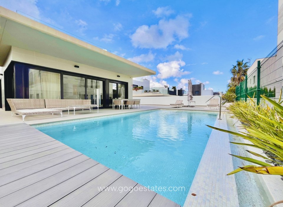 Revente - Maison - Villa Individuelle - Orihuela - Dehesa de Campoamor