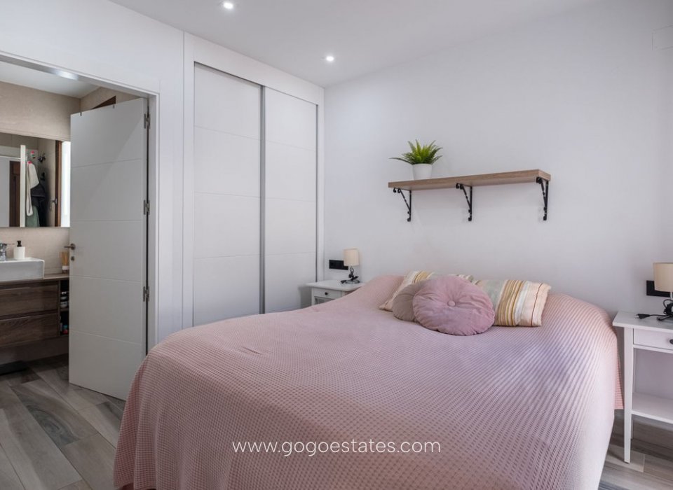 Revente - Maison - Villa Individuelle - Orihuela - Los Balcones