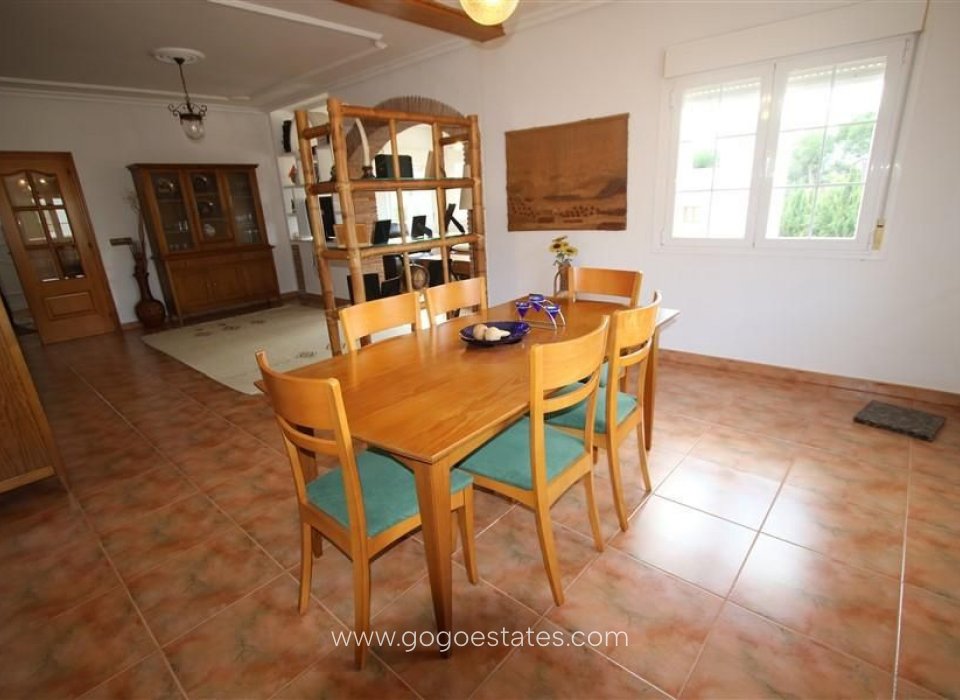 Revente - Maison - Villa Individuelle - Pinoso - Los Pinos