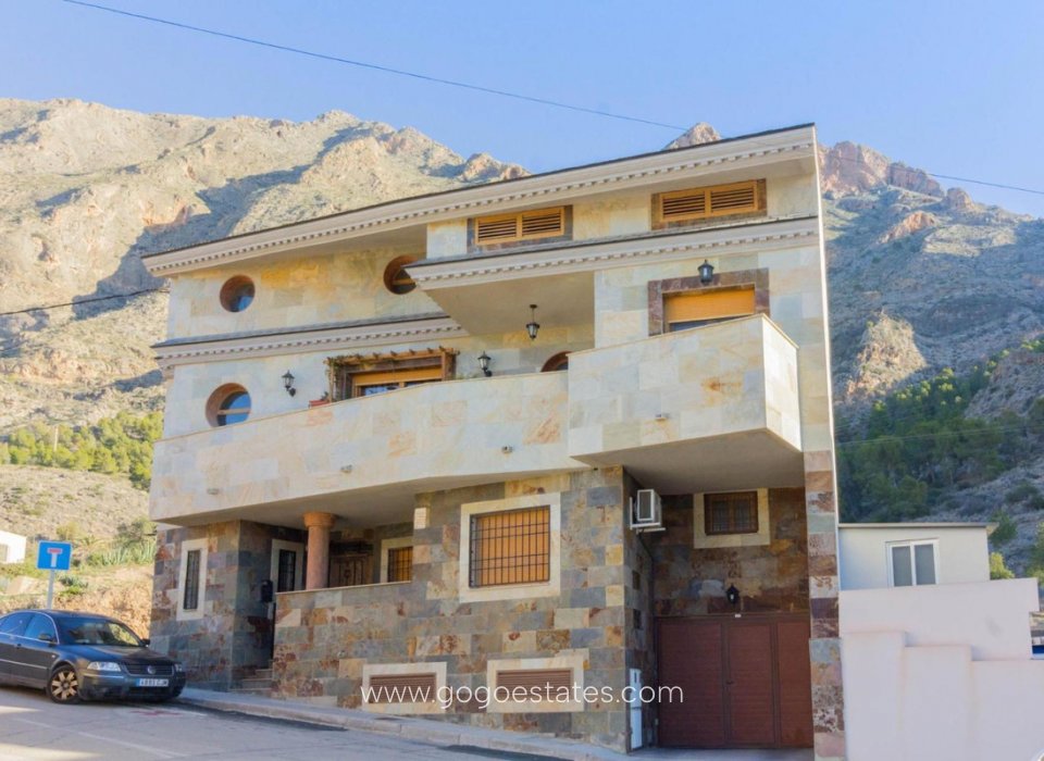 Revente - Maison - Villa Individuelle - Redován