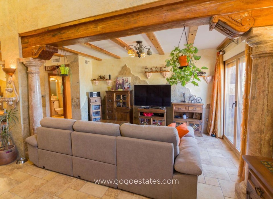 Revente - Maison - Villa Individuelle - Redován