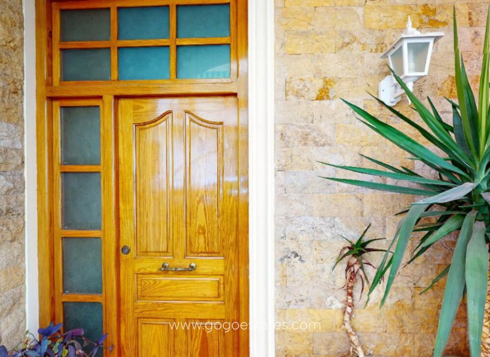 Revente - Maison - Villa Individuelle - Sax - Sax Centro