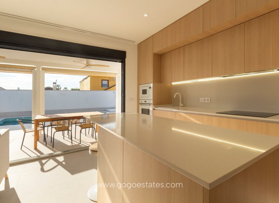 Revente - Maison - Villa Individuelle - Torrevieja - Torrevieja Centro