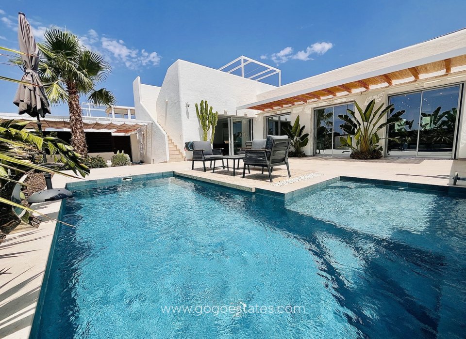 Revente - Maison - Villa Individuelle - Torrevieja - Torrevieja Centro