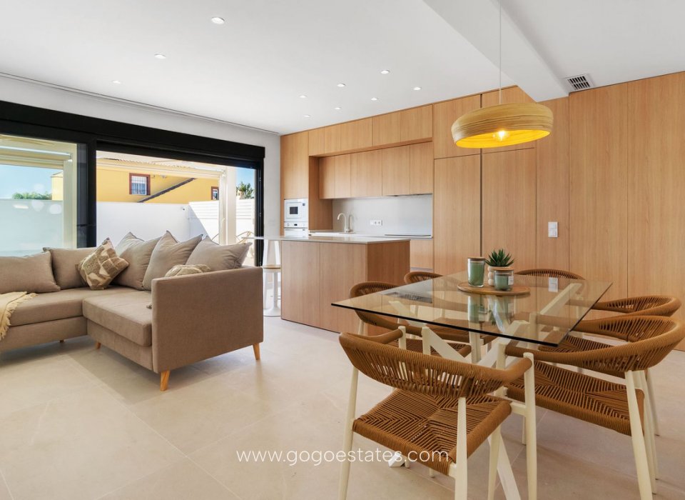 Revente - Maison - Villa Individuelle - Torrevieja - Torrevieja Centro