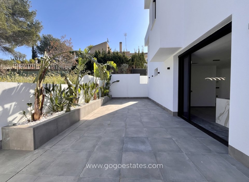 Revente - Maison - Villa Individuelle - Torrevieja - Torrevieja Centro