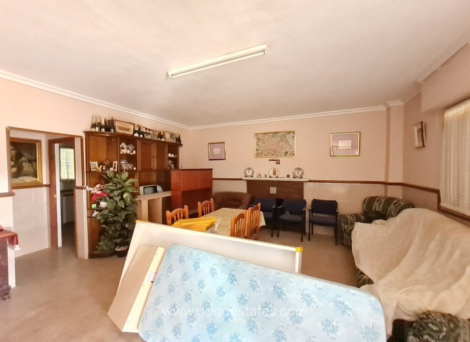 Revente - Maison - Villa Individuelle - Yecla - Yecla Centro
