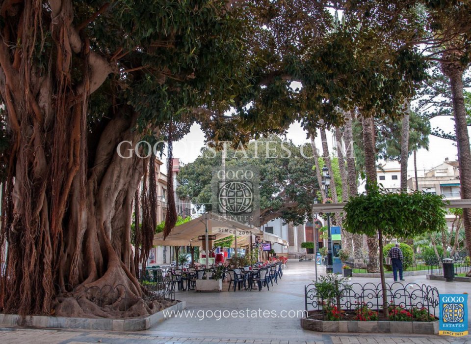 Revente - Place de Parking - Aguilas