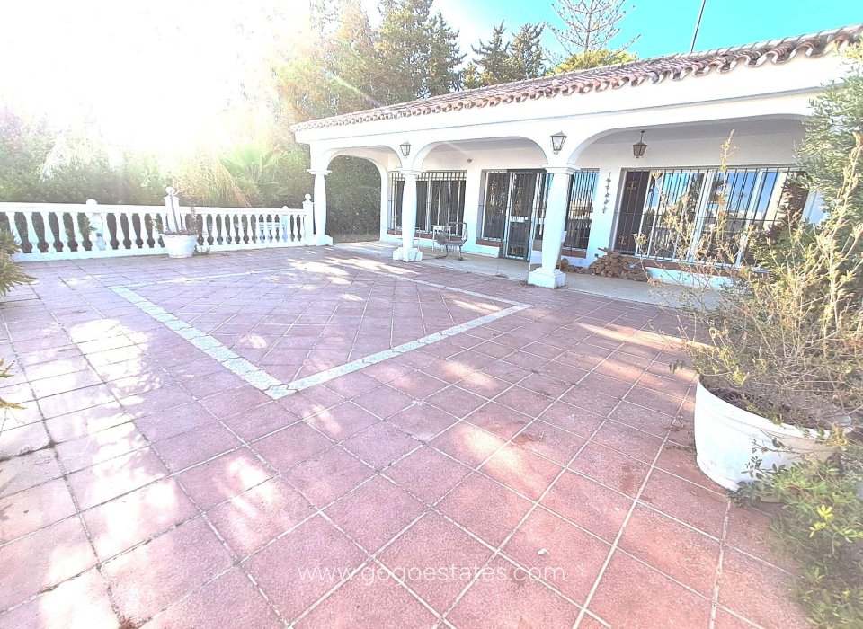 Revente - Villa - Estepona - Paraiso-Barronal