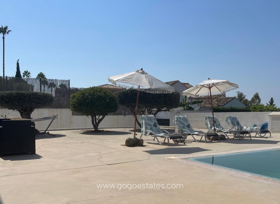 Revente - Villa - Estepona - Selwo