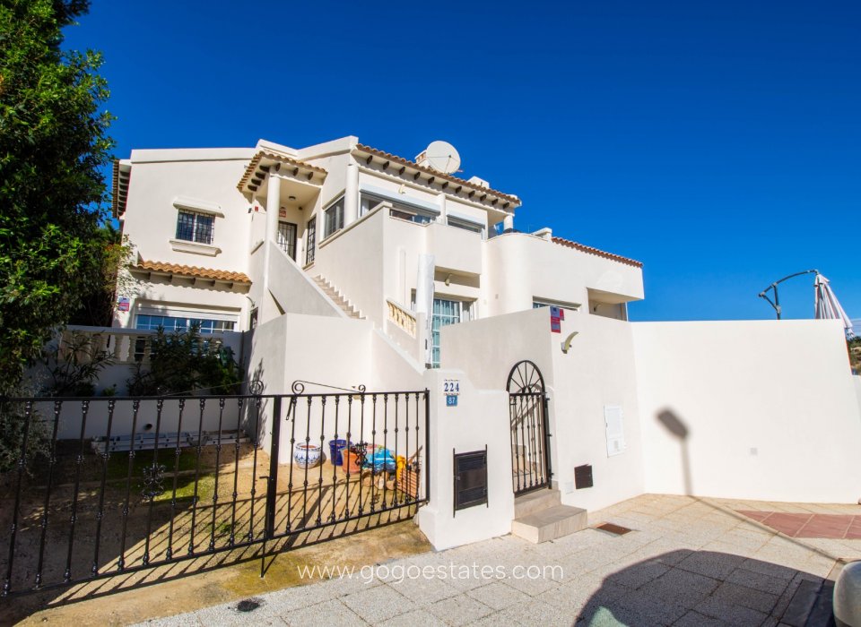 Revente - Villa - Orihuela Costa - Campos de Golf