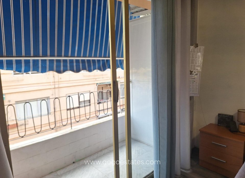 Te koop - Appartement - Appartement op de middelste verdieping - Alicante - Alicante Centro