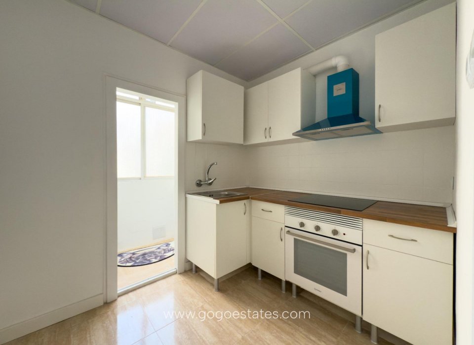 Te koop - Appartement - Appartement op de middelste verdieping - Alicante - Alicante Centro