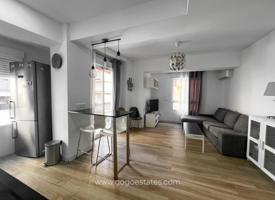 Te koop - Appartement - Appartement op de middelste verdieping - Alicante - Alicante Centro