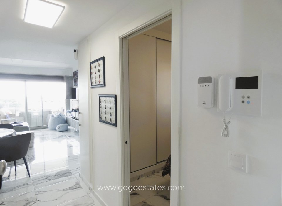 Te koop - Appartement - Appartement op de middelste verdieping - Orihuela - Los Dolses