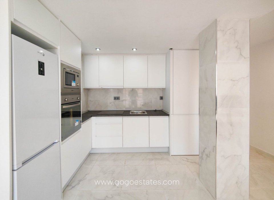 Te koop - Appartement - Appartement op de middelste verdieping - Orihuela - Punta Prima