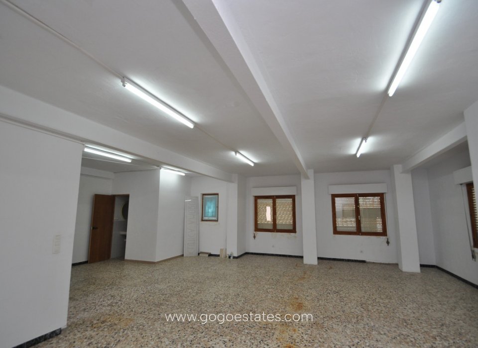 Te koop - Appartement - Appartement op de middelste verdieping - Pinoso - Pinoso Centro