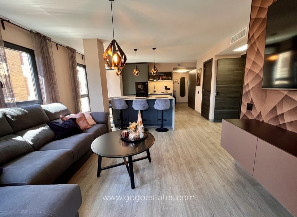 Te koop - Appartement - Appartement op de middelste verdieping - Rojales - Rojales Centro