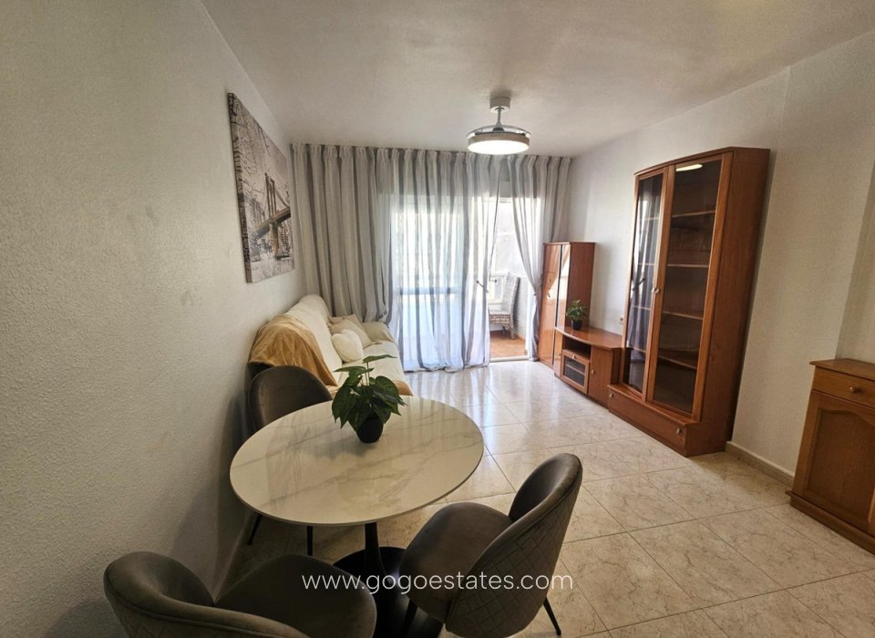 Te koop - Appartement - Appartement op de middelste verdieping - Torrevieja - Aguas Nuevas