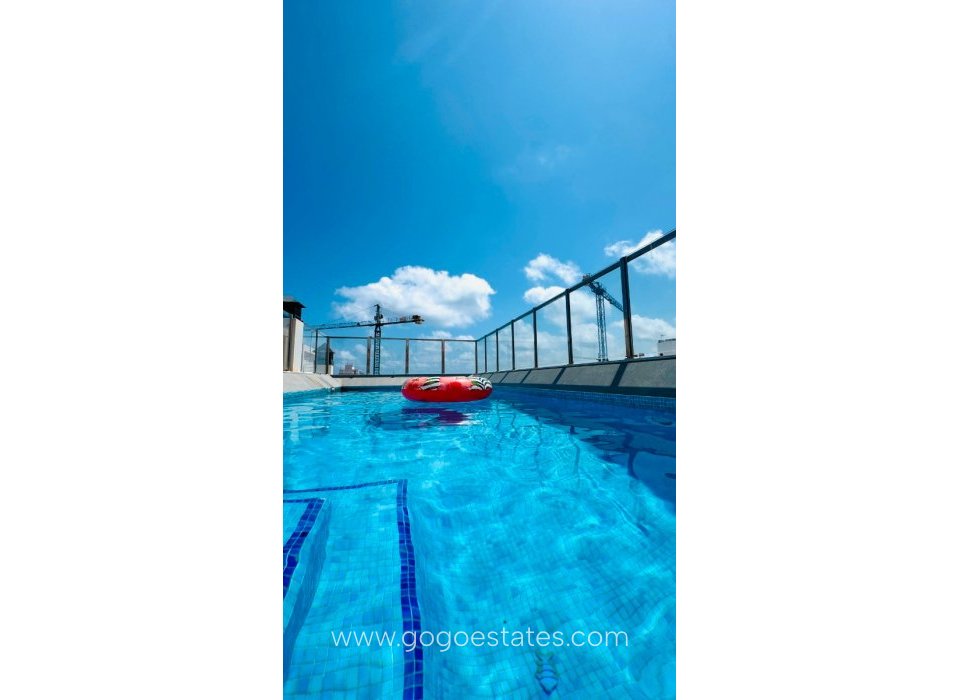 Te koop - Appartement - Appartement op de middelste verdieping - Torrevieja - Playa del Cura