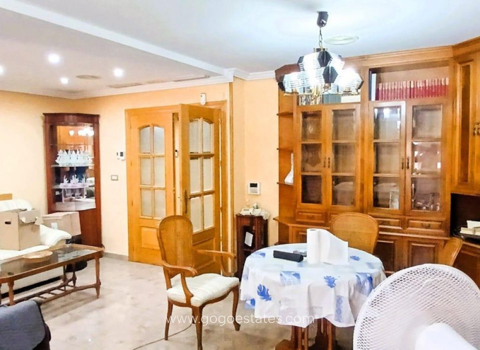 Te koop - Appartement - Appartement op de middelste verdieping - Torrevieja - Playa del Cura