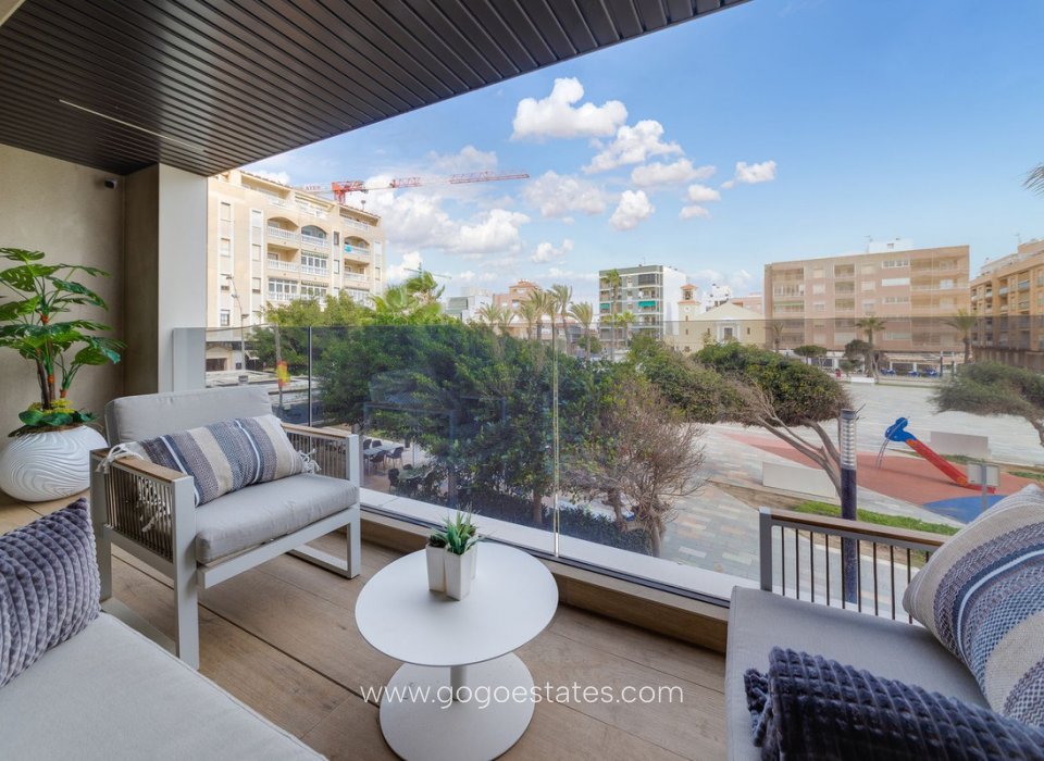 Te koop - Appartement - Appartement op de middelste verdieping - Torrevieja - Torrevieja Centro