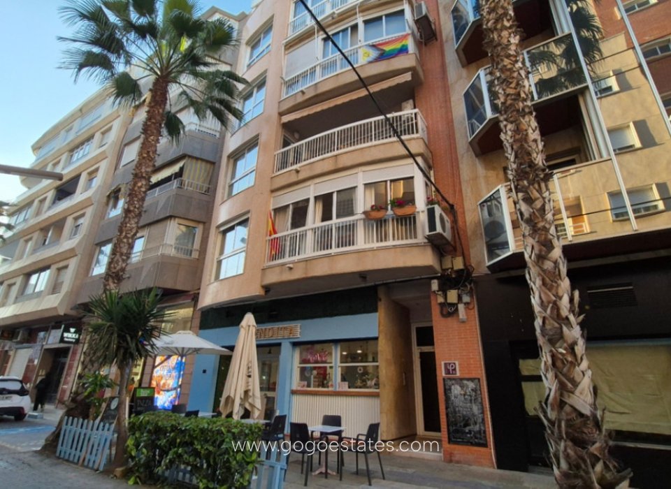 Te koop - Appartement - Appartement op de middelste verdieping - Torrevieja - Torrevieja Centro