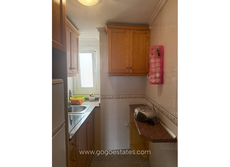 Te koop - Appartement - Appartement op de middelste verdieping - Torrevieja - Torrevieja Centro