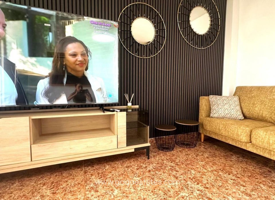 Te koop - Appartement - Appartement op de middelste verdieping - Torrevieja - Torrevieja Centro