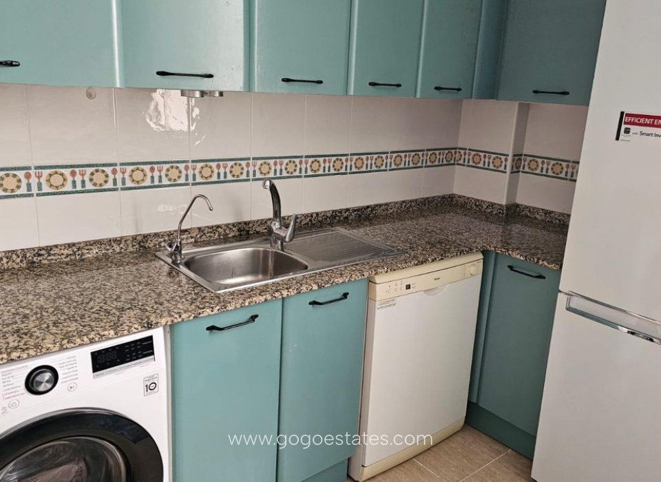 Te koop - Appartement - Appartement op de middelste verdieping - Torrevieja - Torrevieja Centro