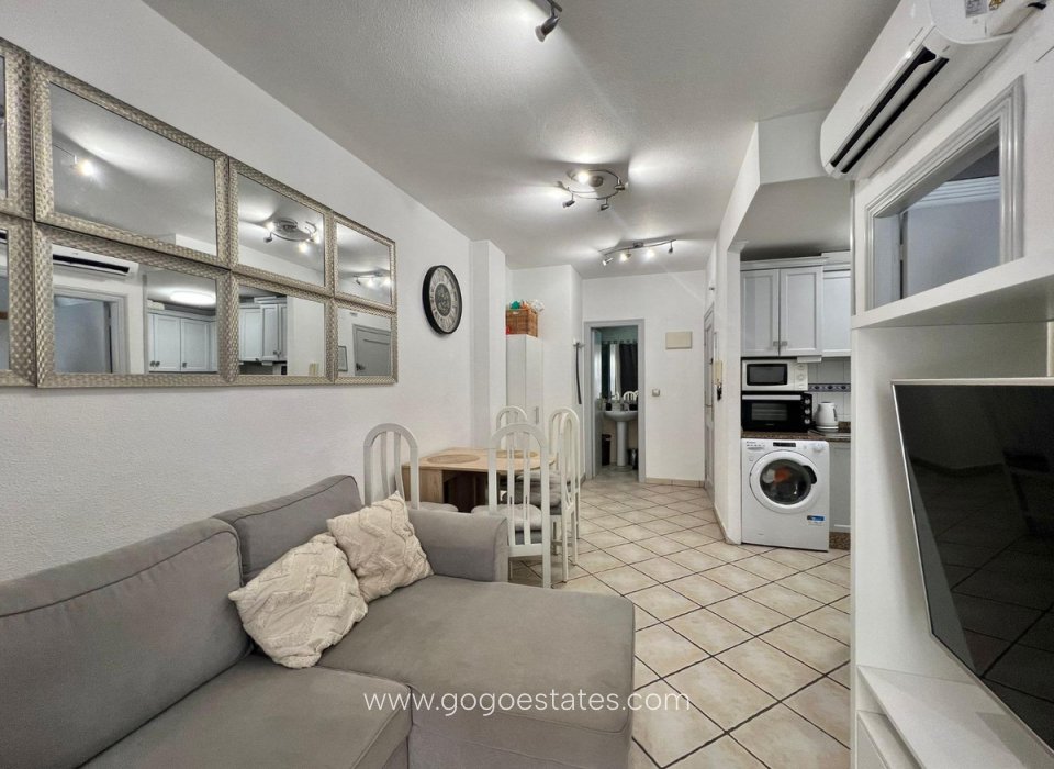 Te koop - Appartement - Appartement op de middelste verdieping - Torrevieja - Torrevieja Centro