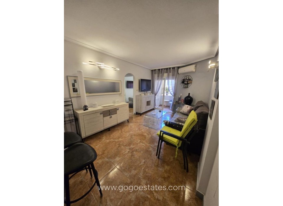 Te koop - Appartement - Appartement op de middelste verdieping - Torrevieja - Torrevieja Centro