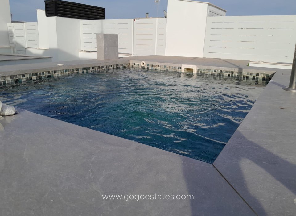 Te koop - Appartement - Appartement op de middelste verdieping - Torrevieja - Torrevieja Centro