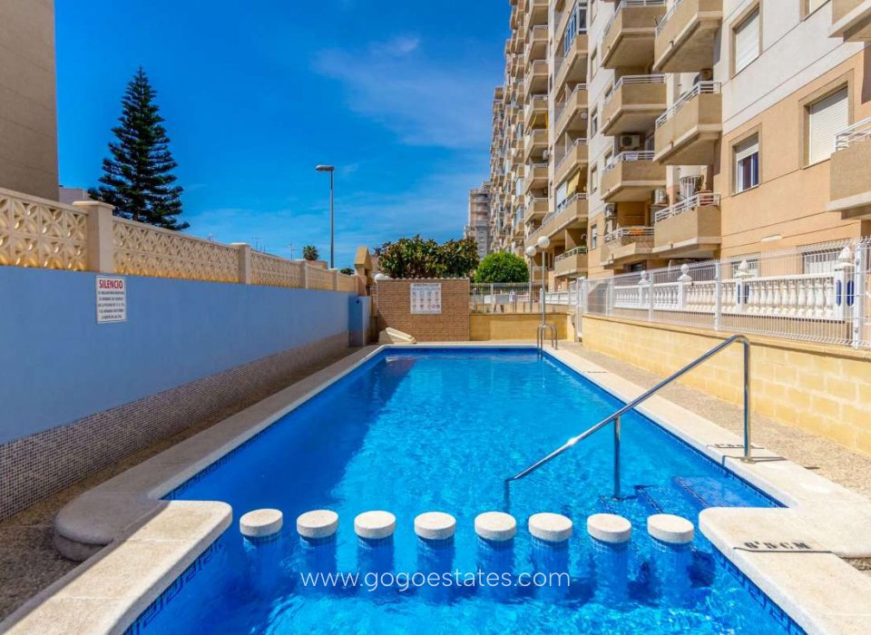 Te koop - Appartement - Appartement op de middelste verdieping - Torrevieja - Torrevieja Centro