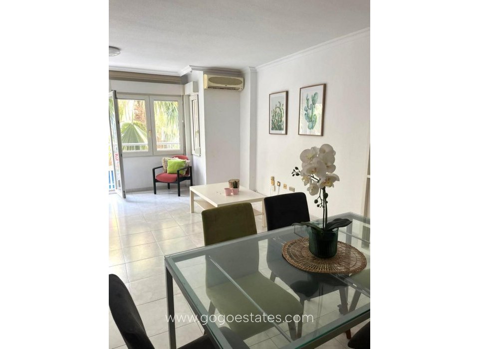 Te koop - Appartement - Appartement op de middelste verdieping - Torrevieja - Torrevieja Centro