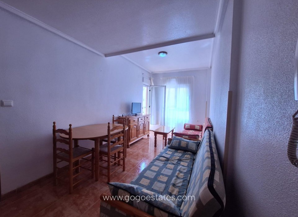 Te koop - Appartement - Appartement op de middelste verdieping - Torrevieja - Torrevieja Centro