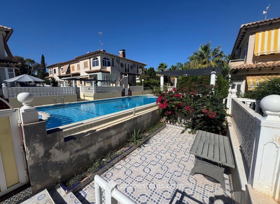 Te koop - Huis - Bungalow - Orihuela - Los Altos