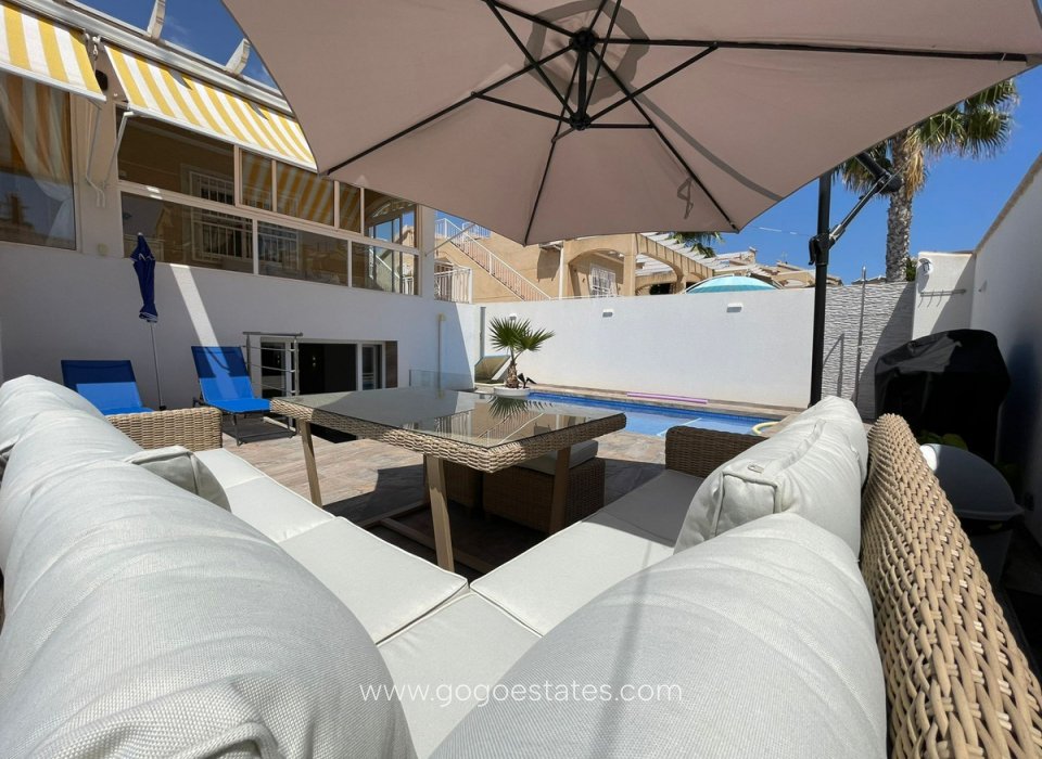 Te koop - Huis - Bungalow - Orihuela - Orihuela Costa