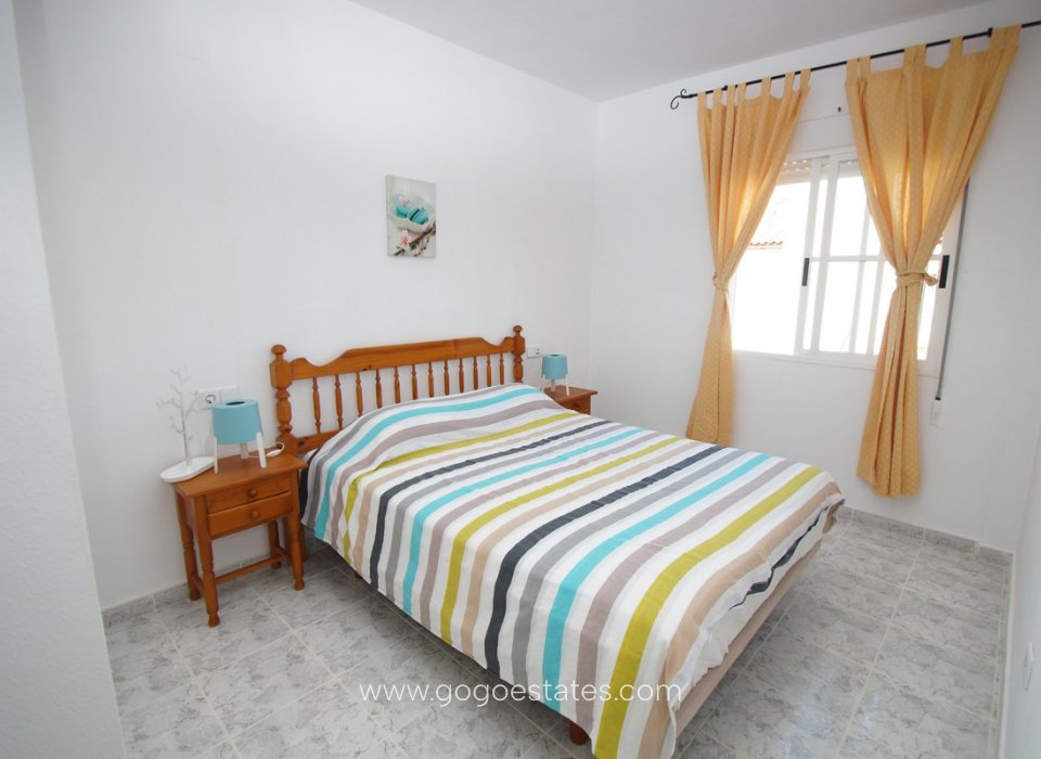 Te koop - Huis - Bungalow - Orihuela - Playa Flamenca