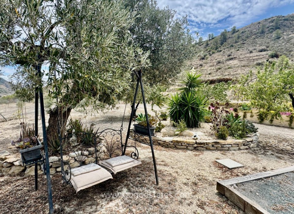 Te koop - Huis - Bungalow - Relleu - Relleu Centro